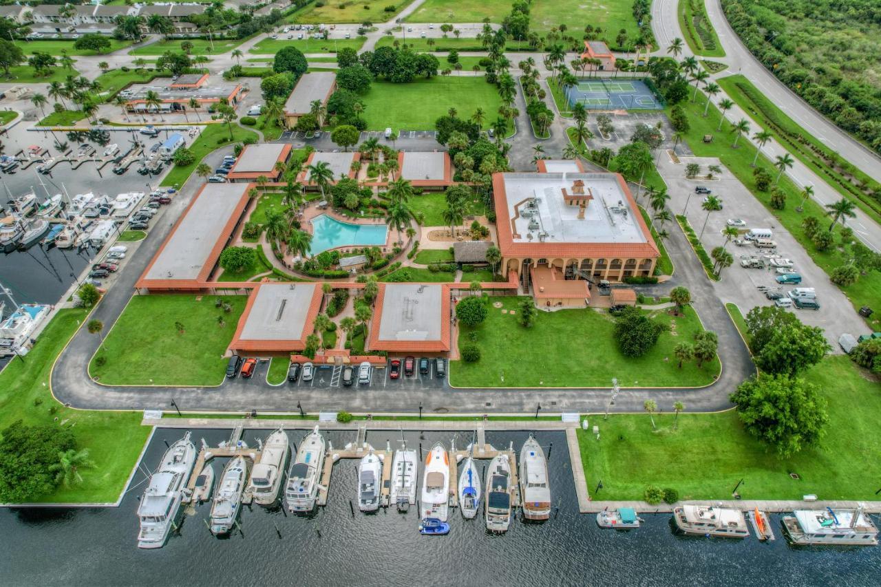 Port Of The Islands Everglades Adventure Resort Exterior photo